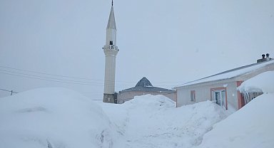 2 bin 444 rakımda bahara hasret köy