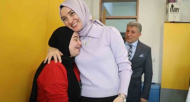 Ağrı'da down sendromlu öğrenciler yeteneklerini sergiledi