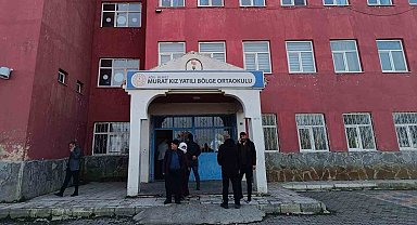 Ağrı'da vatandaş sandık başında