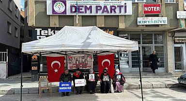 Ailelerin evlat nöbeti sürüyor