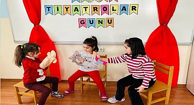 Anaokulu Öğrencileri Tiyatro Gününü Kutladı