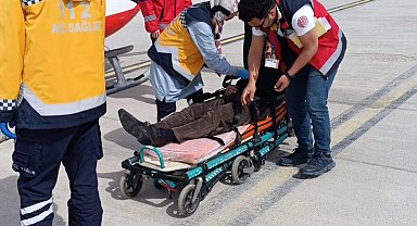 Apandisit hastası helikopterle Van'a sevk edildi