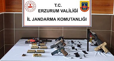 Aziziye'de kaçak silah operasyonu