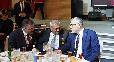 Bakan Işıkhan şehit aileleri ve gazilerle iftarda buluştu