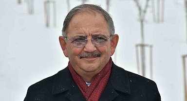 Bakan Özhaseki, Ardahan'da millet bahçesinde incelemelerde bulundu