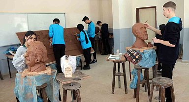 Bitlis'te geleceğin heykeltıraşları yetişiyor