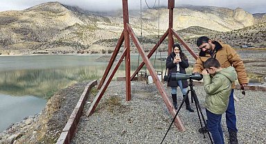 Çocuklar doğa ile buluştu, yaban hayatını gözlemledi