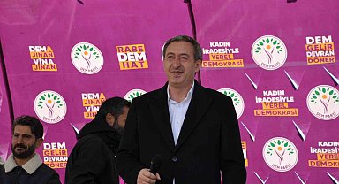 DEM Parti Eş Genel Başkanı Bakırhan, Kars'ta partililere seslendi