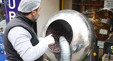 Elazığ'da bademin badem şekerine yolculuğu başladı