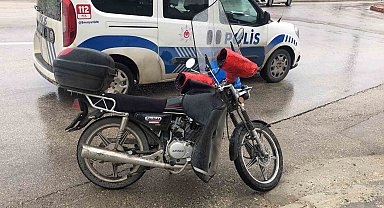 Elazığ'da motosiklet devrildi: 2 yaralı
