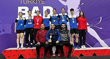 Erzincan Anadolu Lisesi Genç Kız Takımı Türkiye Şampiyonu oldu