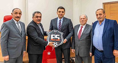 Görev süresi biten meclis üyelerinden veda