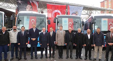 Hakkari Belediyesi araç filosuna 6 araç daha ekledi