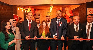 Hakkari'de "Ölümsüz Kahramanlar Köşesi" açıldı