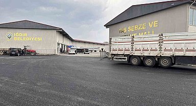 Iğdır'da sıcak asfalt çalışması