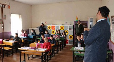 Kars'ta minik öğrencilere suyun önemi anlatıldı