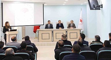 Kars'ta sürü yöneticileri sertifikalarını aldı