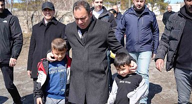 Kars'ta vatandaşlardan Senger'e tam destek