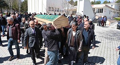 Kimsesizler mezarlığına defnedilecekti: Üniversite, doktora öğrencisine sahip çıktı