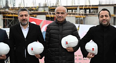 Malatya Çarşı merkezinde inşaatlar yükseliyor, umutlar yeniden yeşeriyor