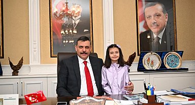 Minik Lina'dan Vali'ye başarı sözü