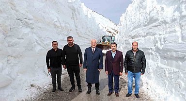 Muş Valisi Çakır, kar kaplanlarını ziyaret etti