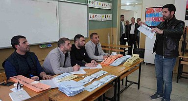 Muş'ta oy verme işlemi sona erdi
