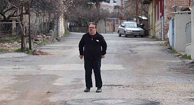 O şimdiden mahallenin gönüllü muhtarı