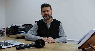 Öğretim Üyesi Dr. Aydın, "Sosyal medyanın yetiştirmiş olduğu bir nesil ile karşılaşabiliriz"