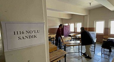 Tatvan'da sandıklar kurulmaya başlandı