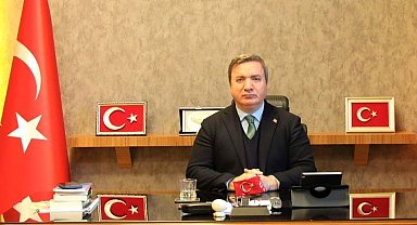 Vali Aydoğdu, 1992 Erzincan Depreminin yıldönümünde hayatını kaybedenleri yad etti