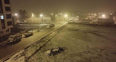 Varto'da kar yağışı: 20 köy yolu ulaşıma kapandı