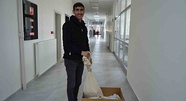 Varto'da sandık kurulu başkanları seçim torbalarını teslim aldı