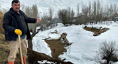 Yüksekova'da çiftçilerin kış zorluğu devam ediyor