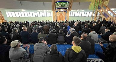 11 ayın sultanı Ramazan, bayram namazıyla uğurlandı