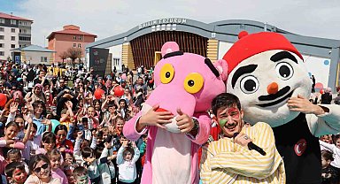 23 Nisan kutlamaları erken başladı