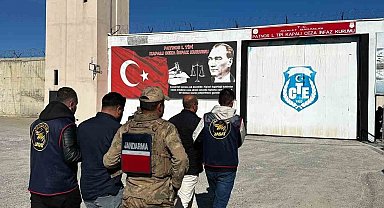 Ağrı'da 4 yıl hapis cezası bulunan firariler yakalandı