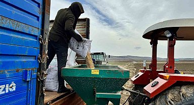 Ağrı'da ekimleri yapılacak arazilerde kontrol yapıldı