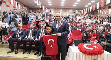 Ağrı'da, Ulusal Egemenlik ve Çocuk Bayramı coşkuyla kutlandı