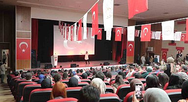 Ağrı'nın kurtuluşu coşkuyla kutlandı