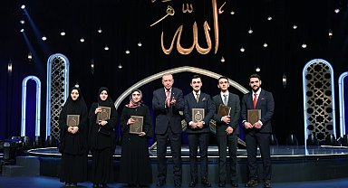 Atatürk Üniversitesi'ne Türkiye birinciliği ve ikinciliği getirdiler