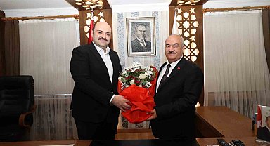 Başkan Akpunar, görevi Orhan'dan devraldı