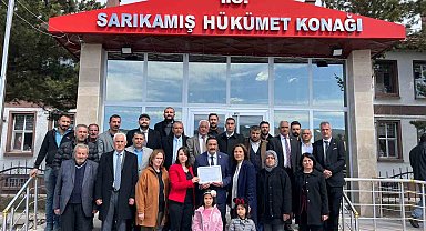 Başkan Kılıç mazbatasını aldı