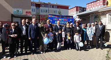Bingöl'de otizm farkındalık yürüyüşü