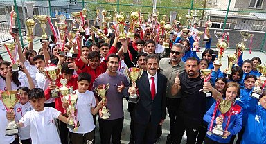 Bu okul sportif başarılarıyla göğüs kabartıyor