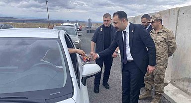 Digor Kaymakamı Okatan, trafik uygulamasına katıldı