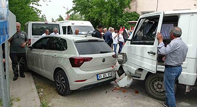 Dört aracın karıştığı kazada: 1 kişi yaralandı