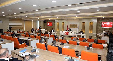 Elazığ Belediyesi Meclis toplantısında komisyon üye seçimi yapıldı