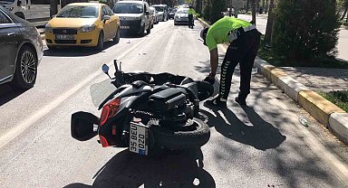 Elazığ'da motosiklet devrildi: 2 yaralı