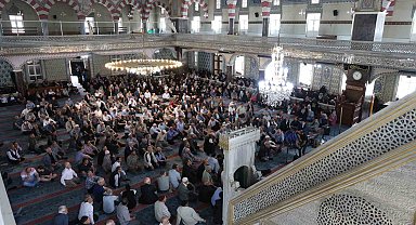 Elazığlılar uygulamalı hac hazırlık kursunda camileri doldurdu